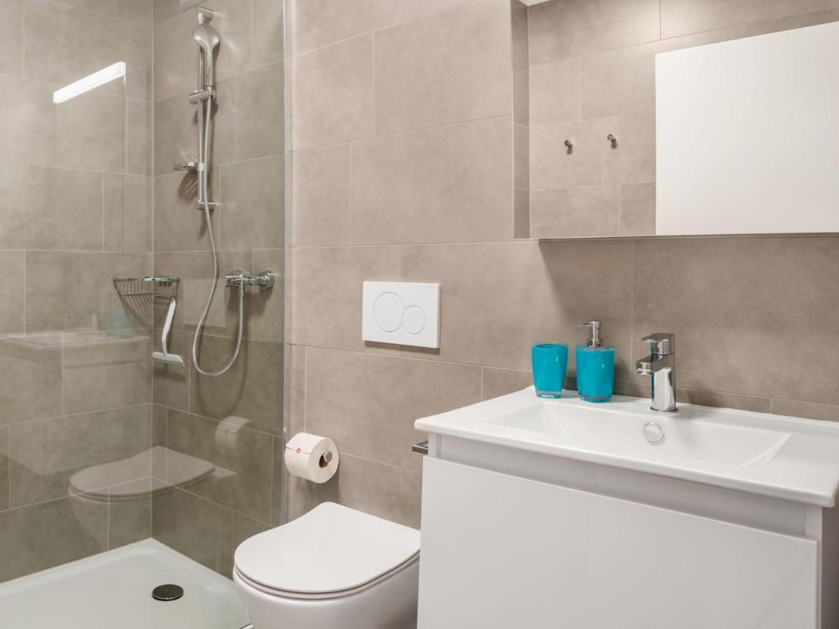 Apartment Loctowers A3-6-3 By Interhome Локарно Экстерьер фото